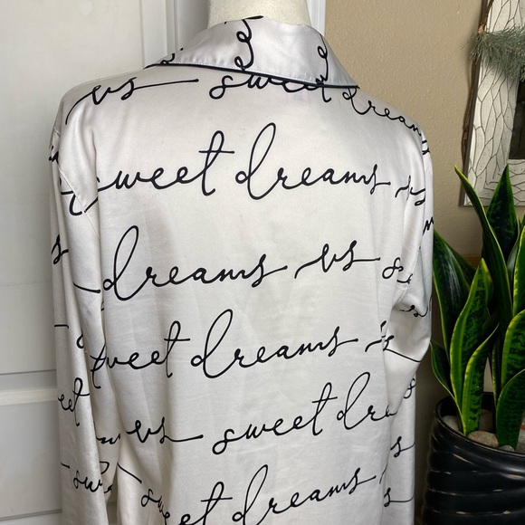 Victoria’s Secret White Silky Sweet Dreams Night Shirt - Picture 10 of 12